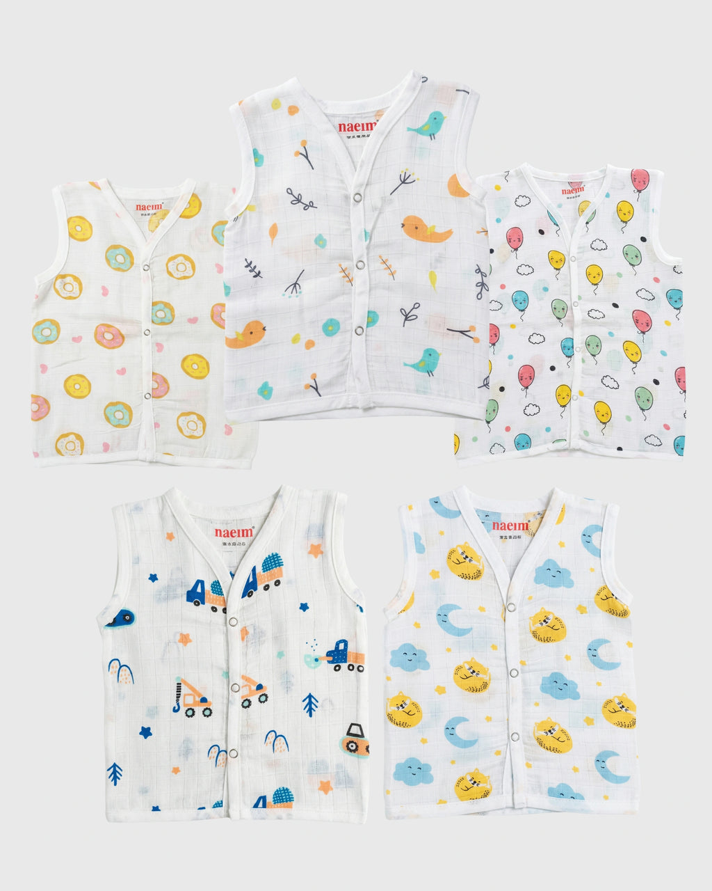 Set of children's muslin jabla with various patterns on a white background