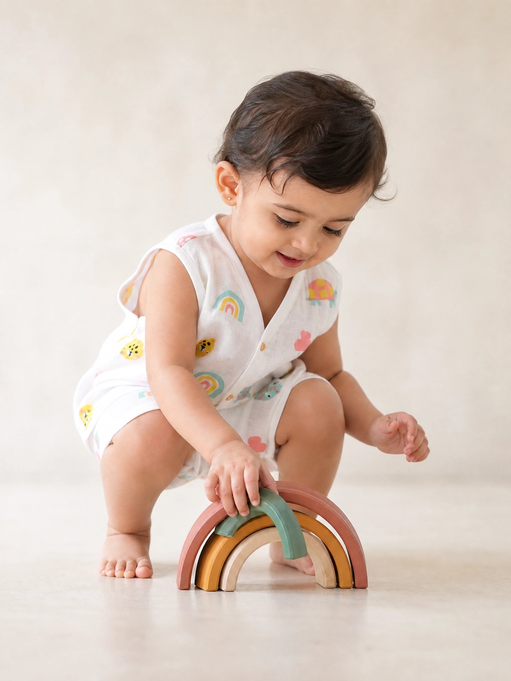 NAEIM Premium Muslin Jabla & Shorts Set for Babies – Rainbow Safari Print